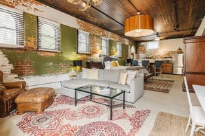 Nicht klassifiziertes Bild, 3 von 28, Schaltfläche