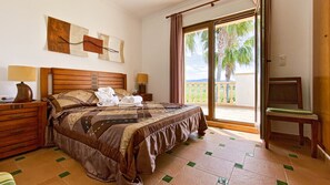 3 bedrooms, iron/ironing board, travel cot, free WiFi - Villa Palmar (Dénia)