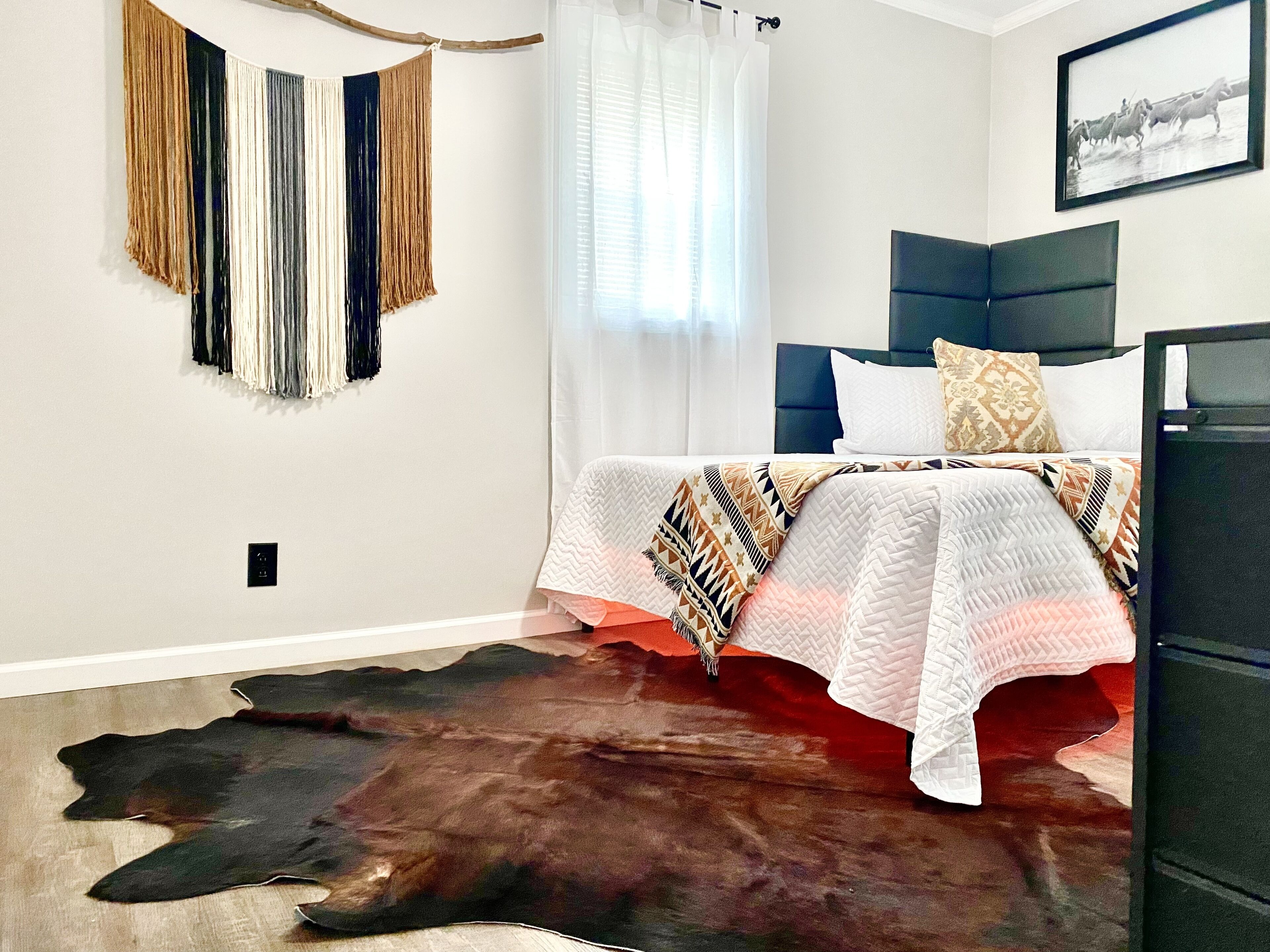 1 chambre, bureau, fer et planche à repasser, Wi-Fi gratuit