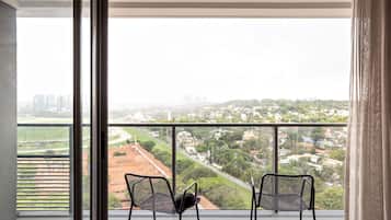Apartamento De 1 Quarto Casal | Balcón