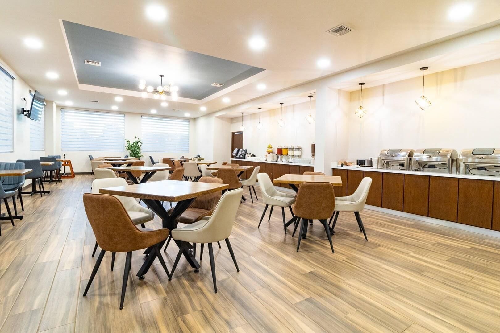 free daily self-service breakfast