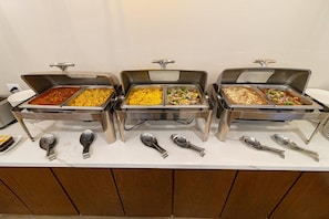 Free daily self-serve breakfast