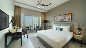 Standard Room, 1 King Bed (Guest) | Hiking