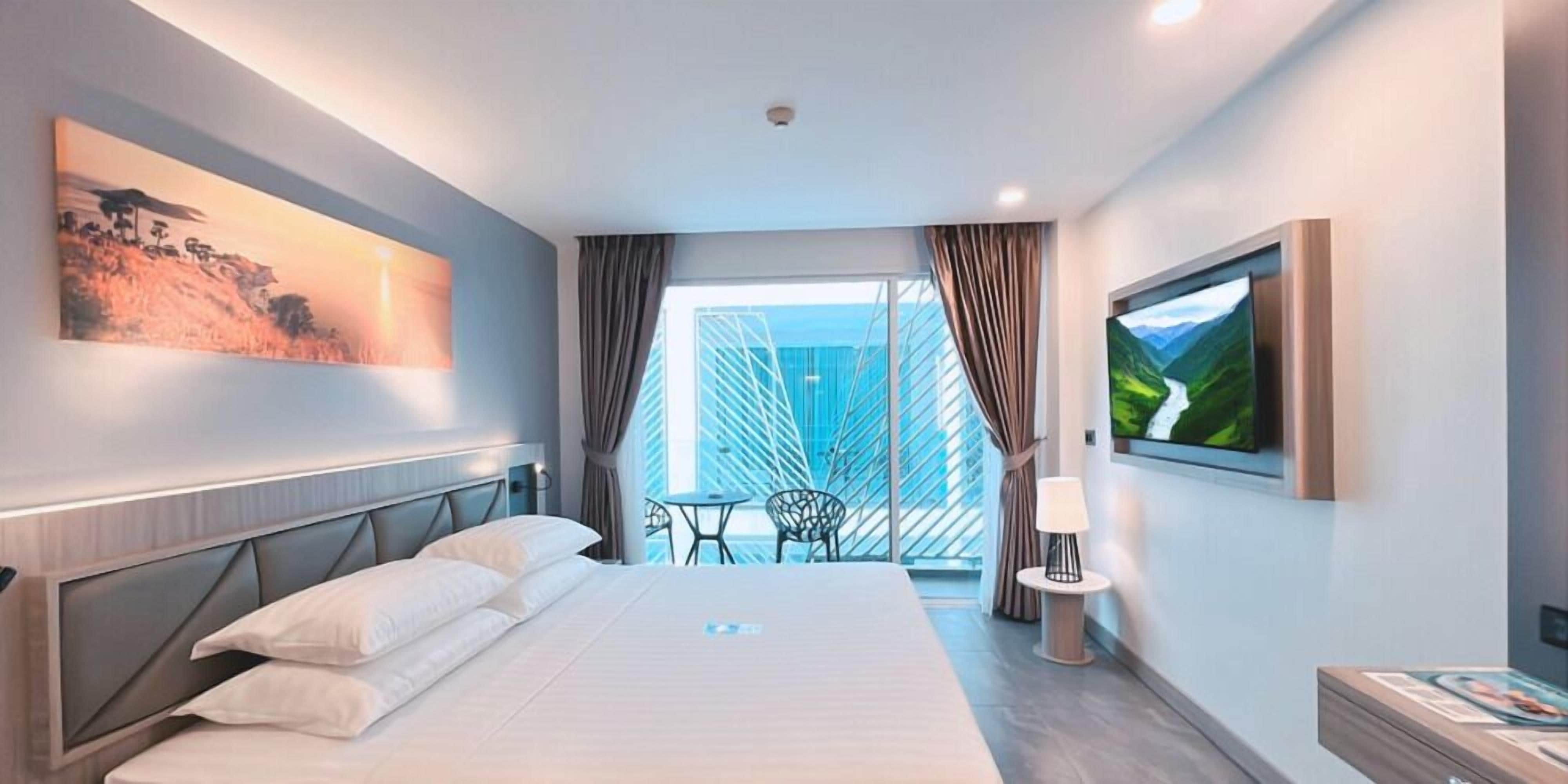 Deluxe King Balcony Room | Floor plan