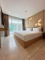 One Bedroom Suite | In-room safe, desk, blackout drapes, iron/ironing board