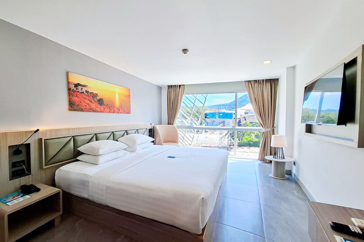 Premium Superior King Mountain view | Mountain view