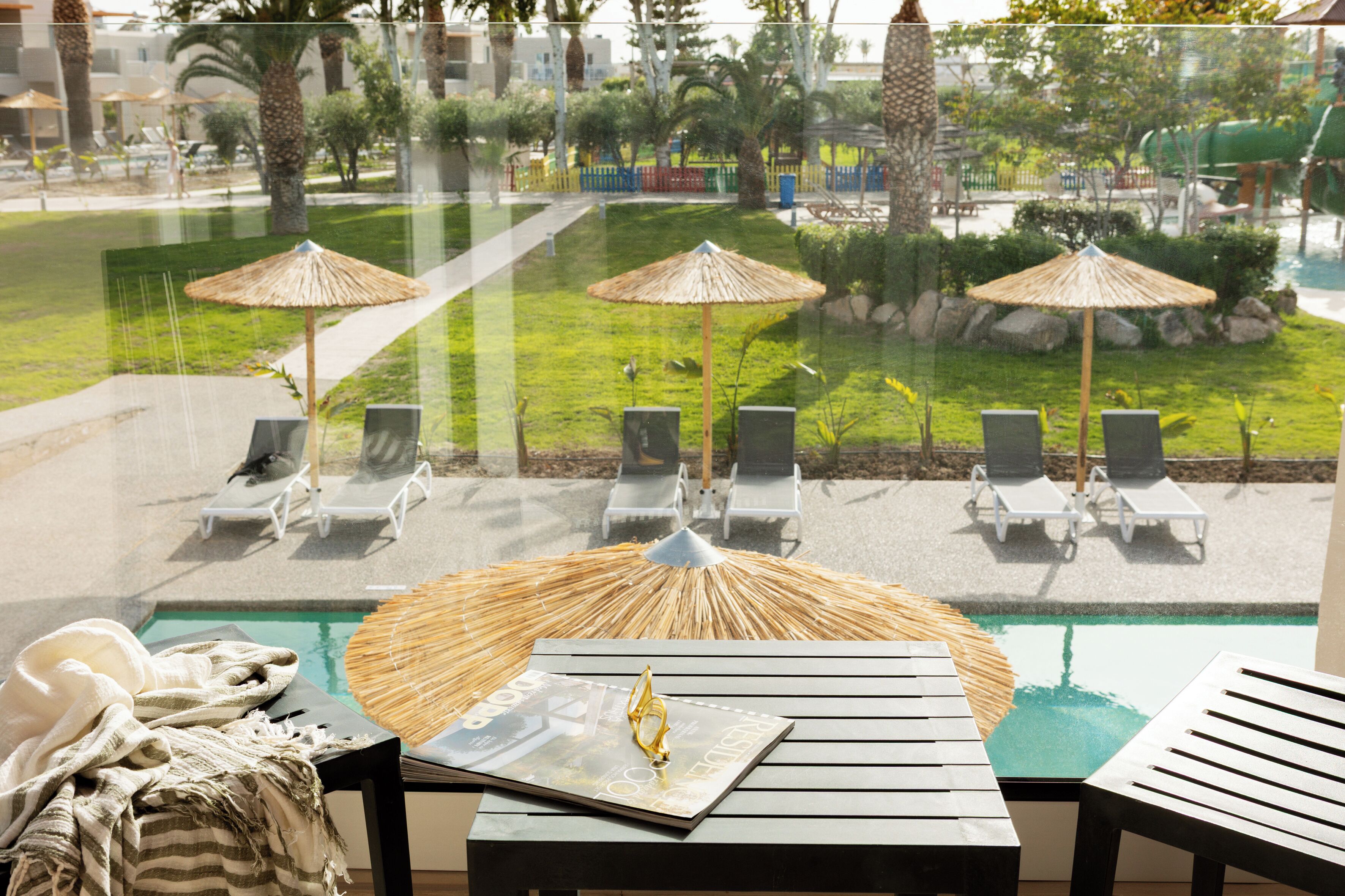 Family Room Sharing Pool | View from room