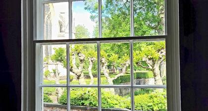 Chapter House, YORK - Four Bedroom House, Sleeps 7
