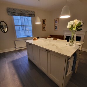 Interior - Chapter House, YORK - Four Bedroom House, Sleeps 7 (York)