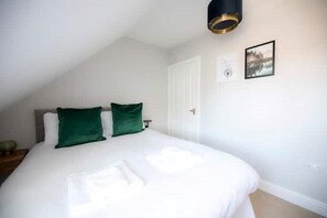 3 Schlafzimmer, Bügeleisen/Bügelbrett, kostenloses WLAN, Bettwäsche