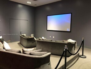 Interior - Penthouse 1BD 1.5BTH w Den Area & Large Balcony (Miami)