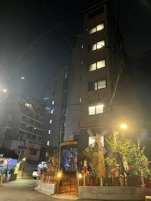 Fachada de la propiedad