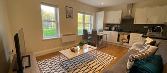 Luxurious 1 bedroom flat with free parking