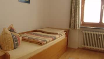 3 slaapkamers, reisbedje, gratis wifi, beddengoed