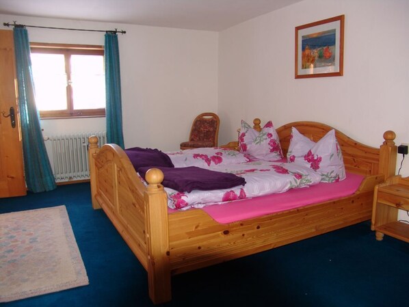 2 bedrooms, free WiFi, bed sheets