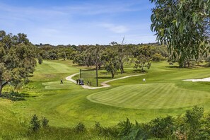 Golf - 18 Lewis Court (Anglesea)