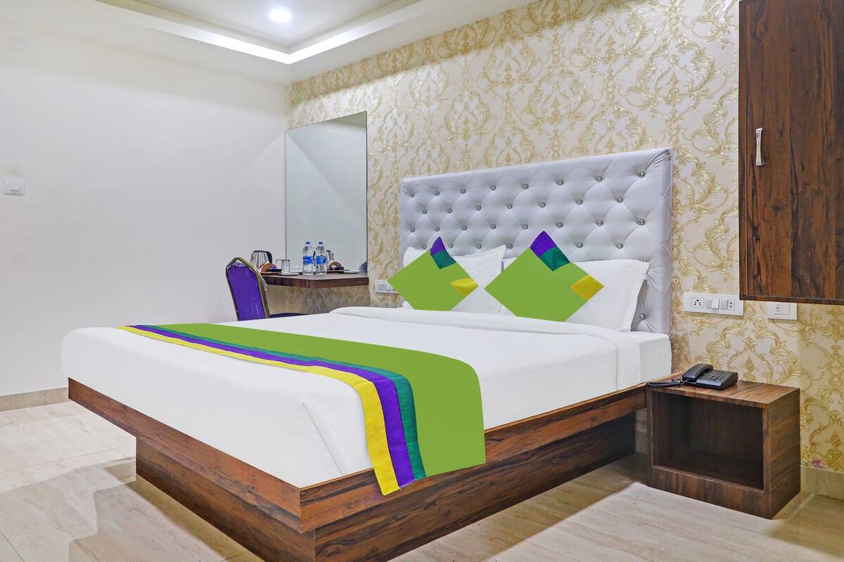 Desk, iron/ironing board