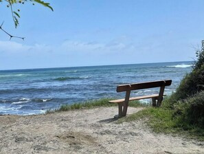 靠近海滩