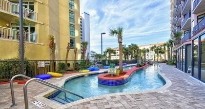 By the ocean, beautiful condo at Beach Colony