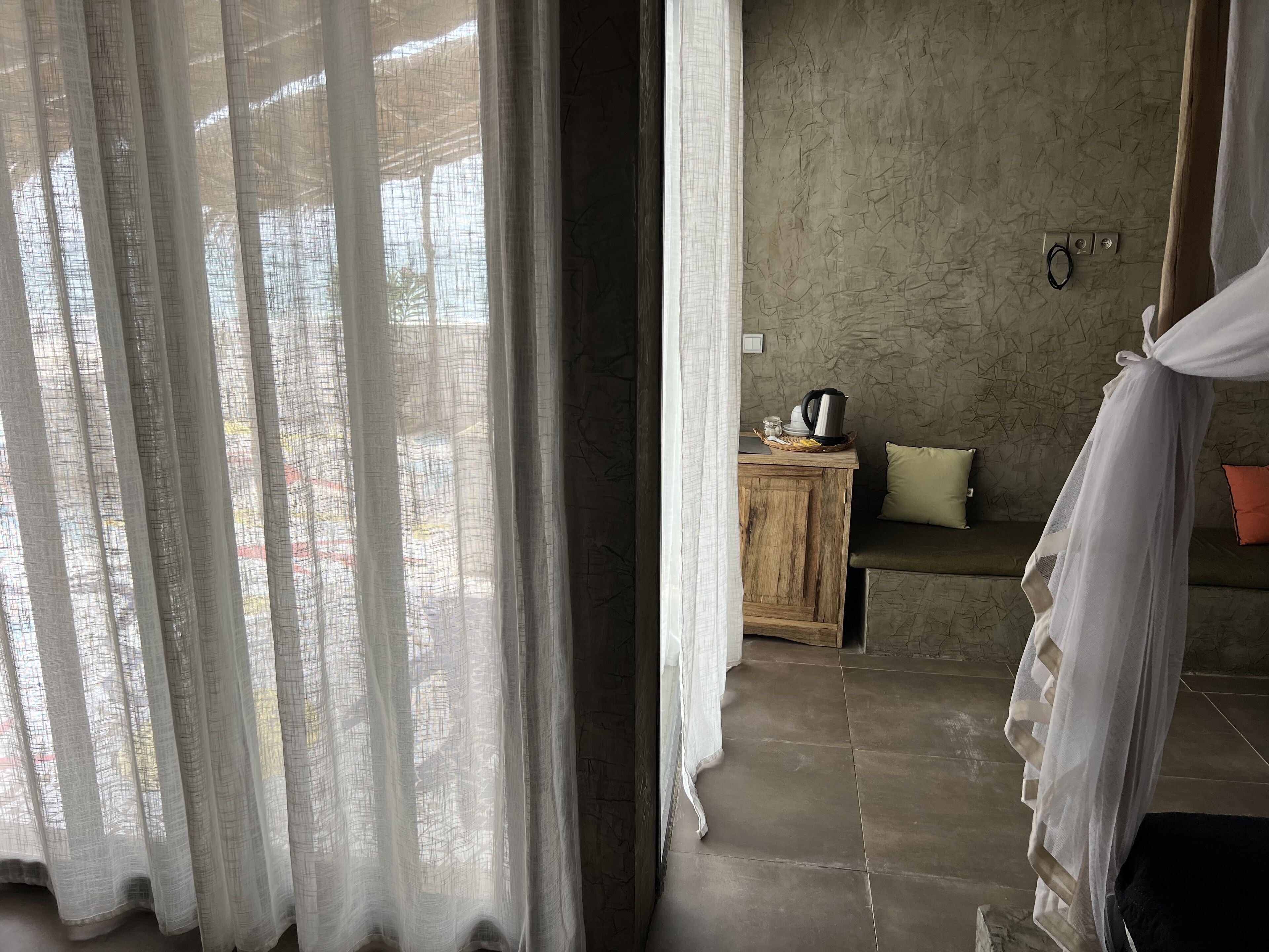 Comfort tweepersoonskamer, uitzicht op zee | Luxe beddengoed, Select Comfort-bedden, individueel gedecoreerd