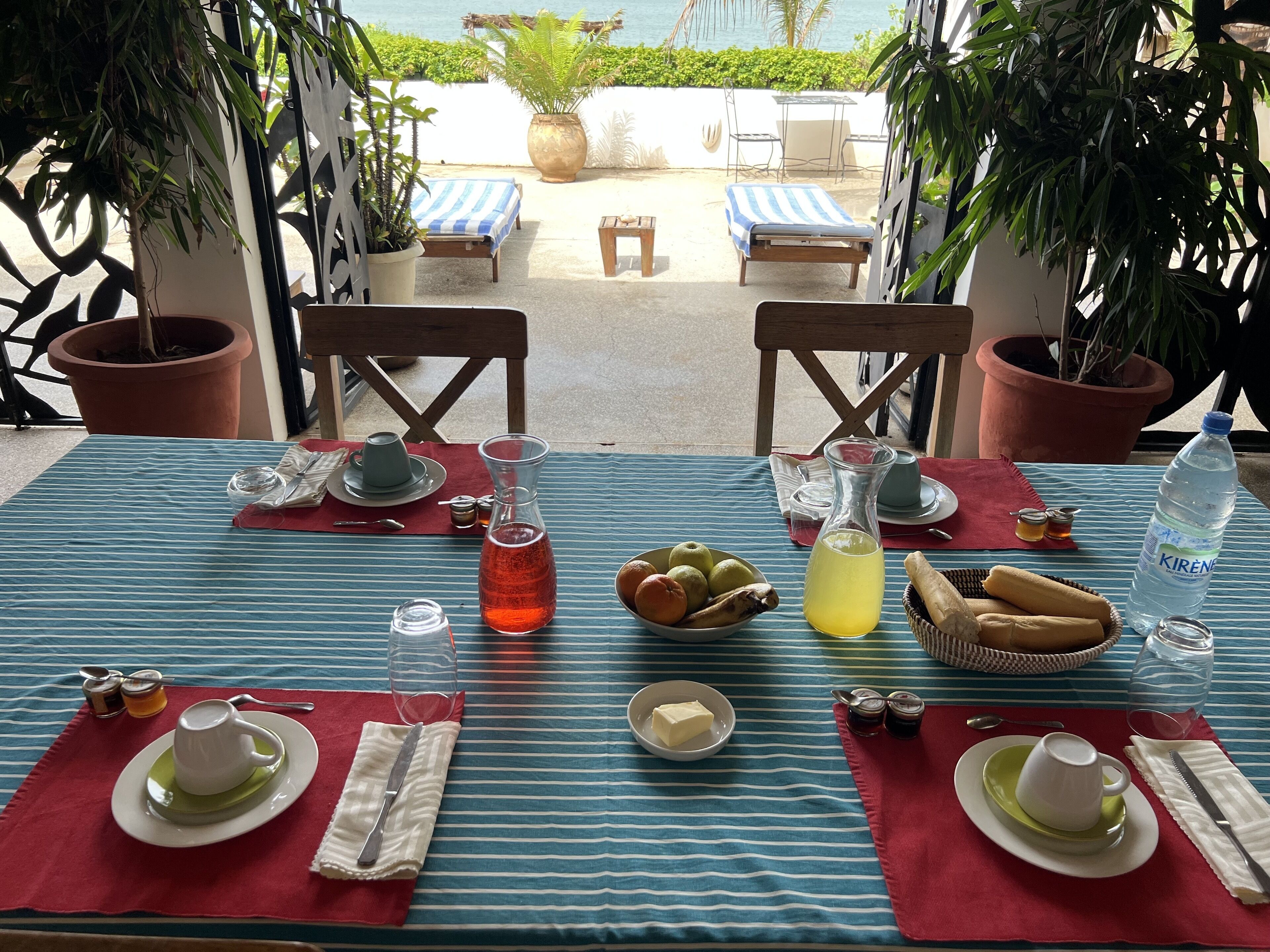 Free daily continental breakfast