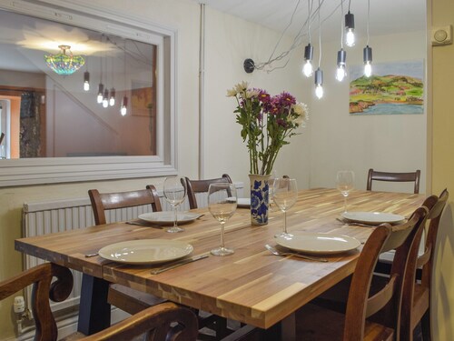 3 bedroom accommodation in Newport, near Cardigan