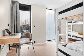 Basic Shared Dormitory | Free WiFi - Osiris Home (Tromsø)