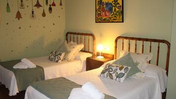 3 bedrooms, iron/ironing board, travel crib, free WiFi