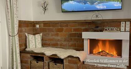 🌲5*Sterne FeWo Zirbe: Wellness-Luxus mit Sauna & Whirlpool-Badewanne