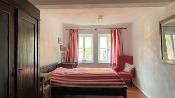 3 chambres, fer et planche Ă repasser, lit parapluie, Wi-Fi gratuit