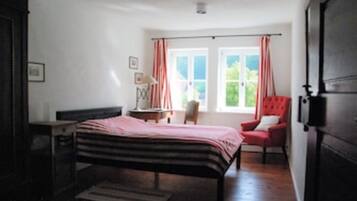 3 Schlafzimmer, Bügeleisen/Bügelbrett, Reisekinderbett, kostenloses WLAN