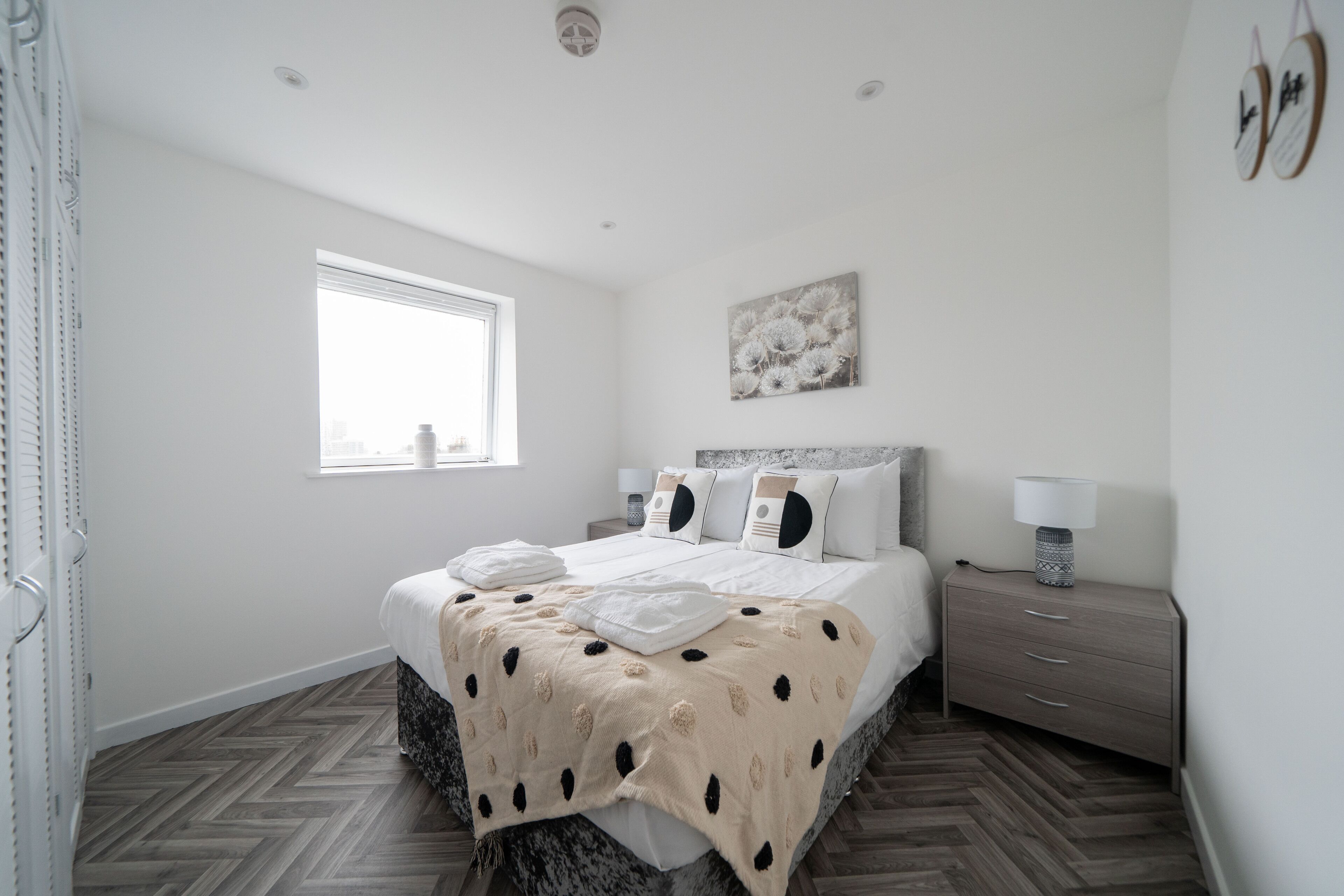 2 chambres, fer et planche à repasser, Wi-Fi gratuit, draps fournis