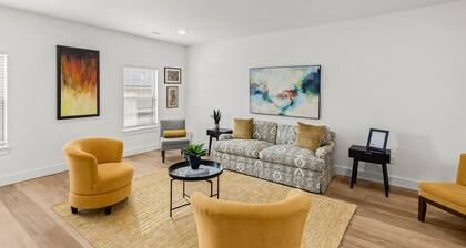 Artistic 1BR Near Crystal Bridges & Trails