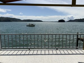 Property grounds - Charming 2 BR apt on the Water Front (Golfito)