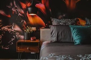 4 bedrooms, iron/ironing board, travel cot, free WiFi - Badger House - Stunning Entertainer + Fire (Badger Creek)