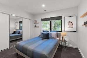 4 bedrooms, iron/ironing board, travel cot, free WiFi