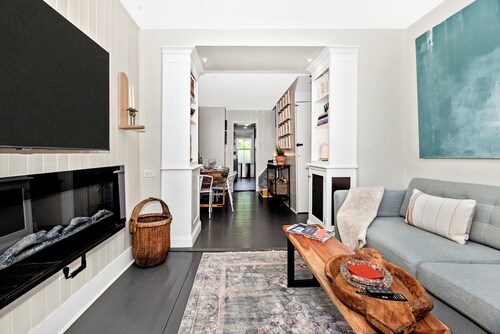 Garden Retreat on Carroll Creek + Free Parking