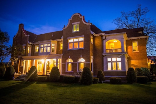 Hazeltine Boutique Hotel BnB