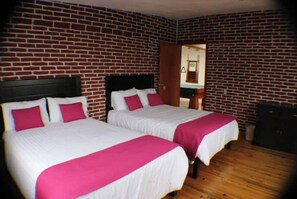 7 chambres, literie fournie, accessible en fauteuil roulant