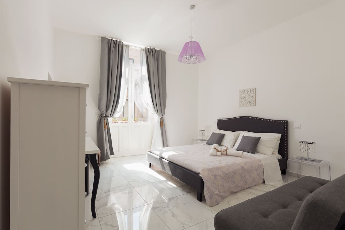 Romantic Double Room | Individually decorated, individually furnished, desk, blackout drapes