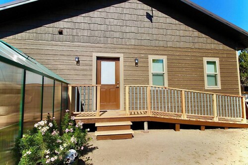 Upper Ranch - 100 Acre Mountain Views