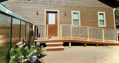 Upper Ranch - 100 Acre Mountain Views