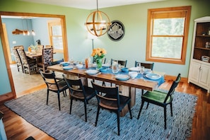 Dining - Stunning Lake Views + Fall Colors @ Gunstock - 4 BR Sleeps 10, Dog-Friendly Home (Gilford)