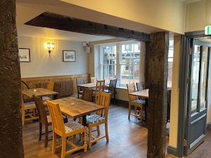 Baari (majoituspaikassa)