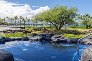Pool - Hilton Pool Pass Incl. Beach Haven - Walk to Beach (Waikoloa Village)