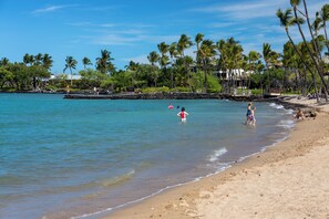 Beach nearby - Hilton Pool Pass - Experience luxury at Kolea-Remodeled Penthouse, Walk to Beach (Waikoloa Village)