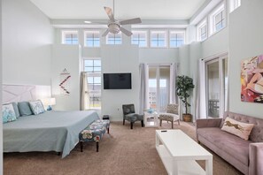 4 habitaciones, escritorio, tabla de planchar con plancha y wifi 