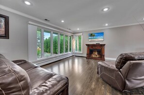 Smart-TV, Stereoanlage