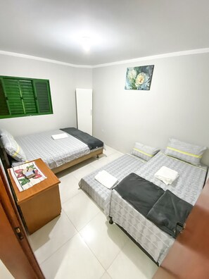 1 Schlafzimmer, Bügeleisen/Bügelbrett, kostenloses WLAN, Bettwäsche