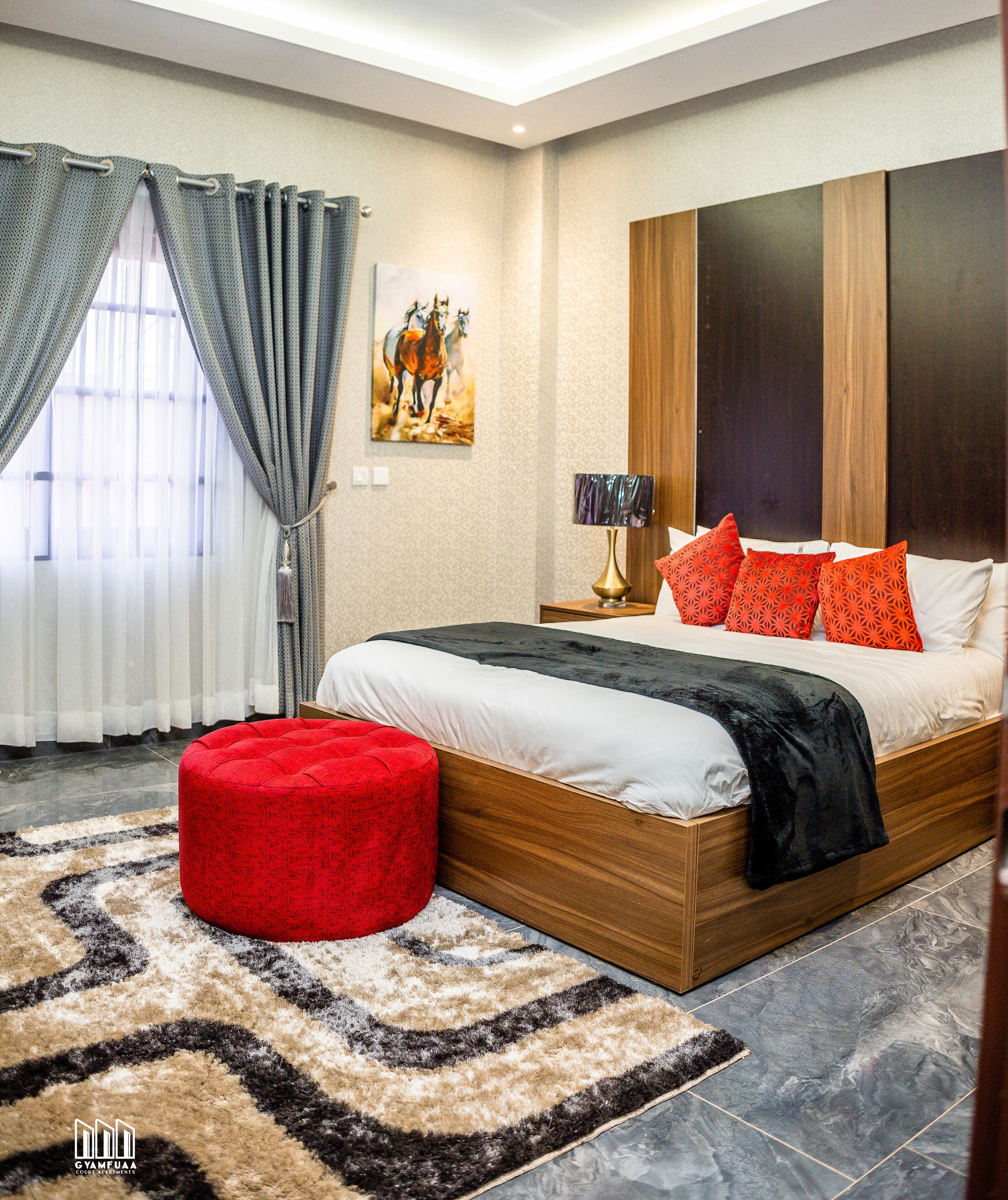 Seprai premium, busa memori, brankas, dan didekorasi berbeda-beda